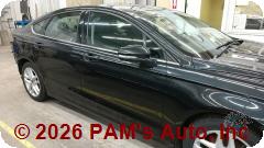 Vehicle photo 3