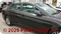 Vehicle photo 3