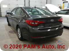 Vehicle photo 6