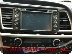 Vehicle photo 13