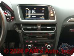 Vehicle photo 13