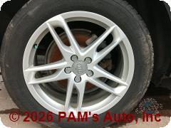 Vehicle photo 9