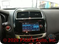 Vehicle photo 13