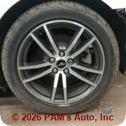 Vehicle photo 9