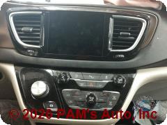 Vehicle photo 13