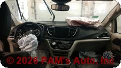 Vehicle photo 14