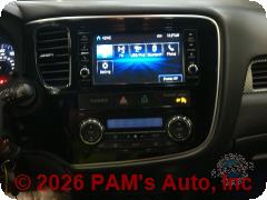 Vehicle photo 13