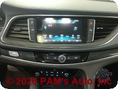 Vehicle photo 13