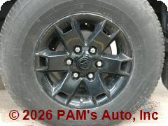 Vehicle photo 9