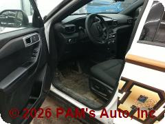 Vehicle photo 10