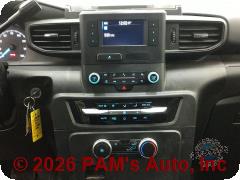 Vehicle photo 13
