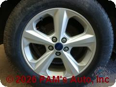 Vehicle photo 9