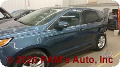 Vehicle photo 7