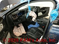 Vehicle photo 10