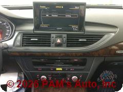 Vehicle photo 13