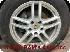 Vehicle photo 9