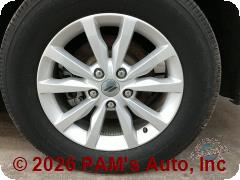 Vehicle photo 9