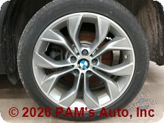 Vehicle photo 9