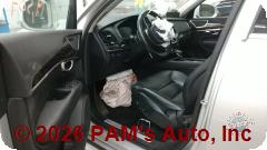 Vehicle photo 10