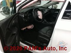 Vehicle photo 10