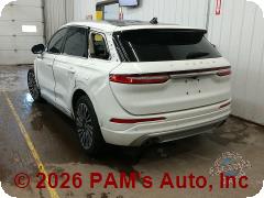 Vehicle photo 6