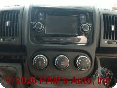 Vehicle photo 13