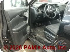 Vehicle photo 10
