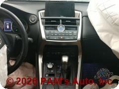 Vehicle photo 13