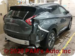 Vehicle photo 5