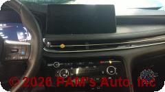 Vehicle photo 13