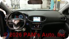 Vehicle photo 14