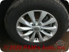 Vehicle photo 9