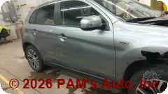 Vehicle photo 3