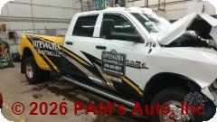 Vehicle photo 3