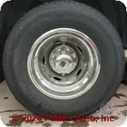 Vehicle photo 9
