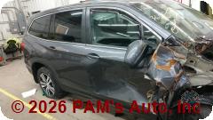 Vehicle photo 3
