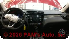 Vehicle photo 14