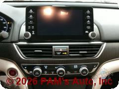 Vehicle photo 13