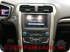 Vehicle photo 13