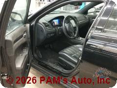 Vehicle photo 10