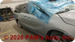 Vehicle photo 3