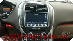 Vehicle photo 13