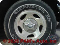 Vehicle photo 7