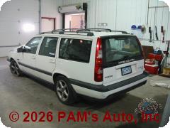 Vehicle photo 3