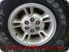 Vehicle photo 5