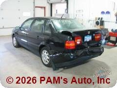 Vehicle photo 3