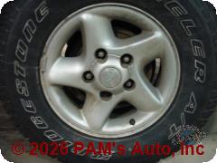 Vehicle photo 5