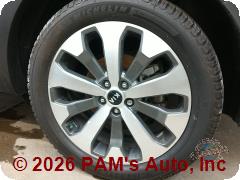 Vehicle photo 9