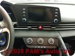 Vehicle photo 13