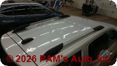 Vehicle photo 4